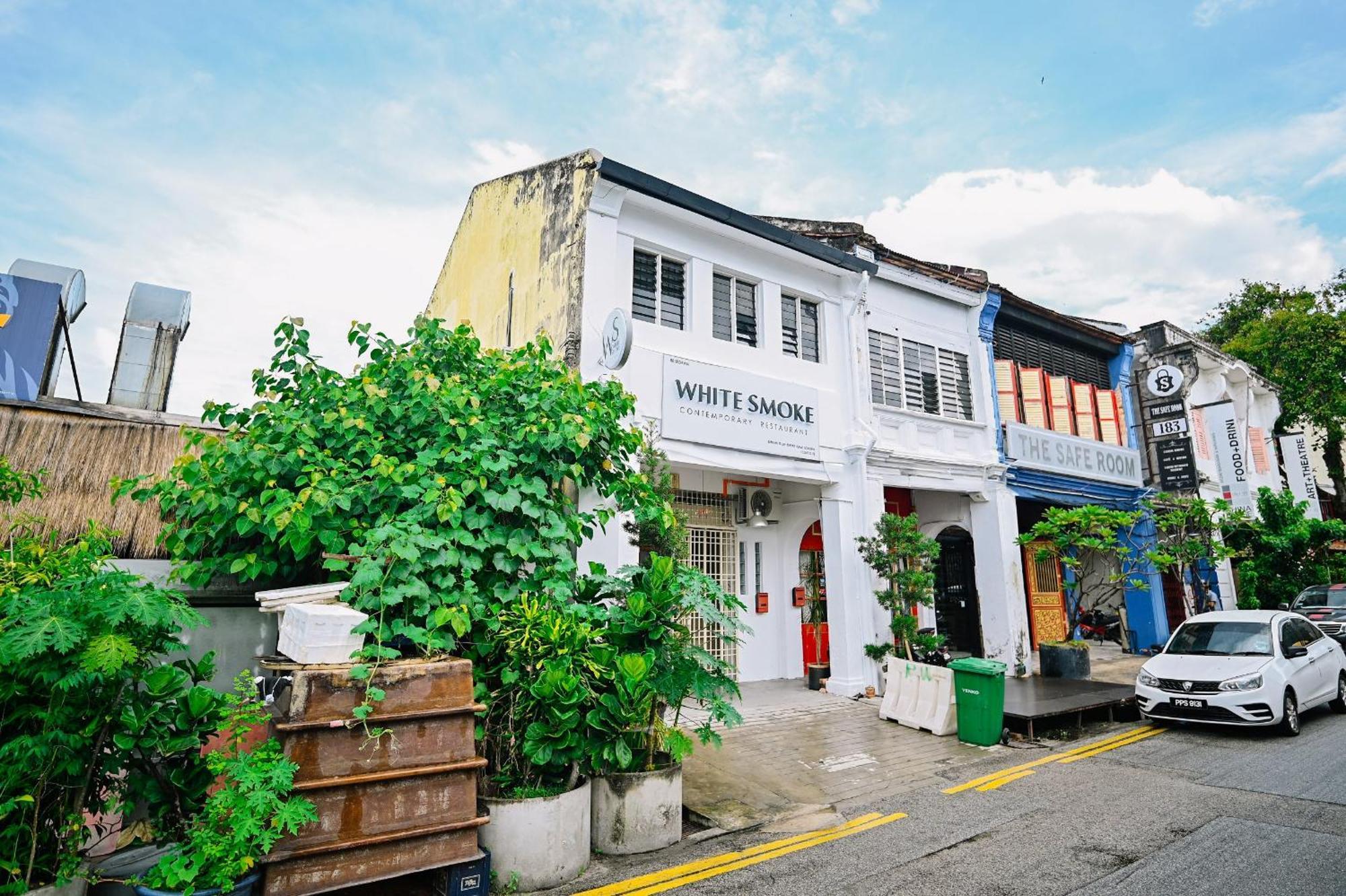Swing & Pillows - Lebuh Victoria, Penang جورج تاون المظهر الخارجي الصورة